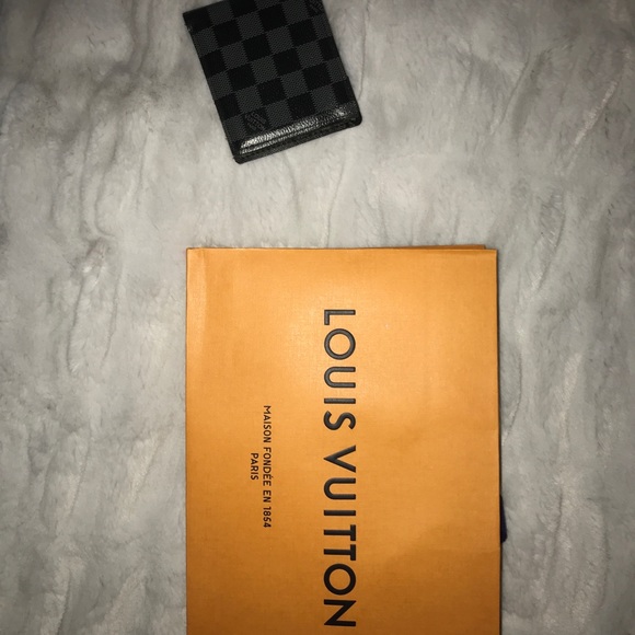 Louis Vuitton Men’s Multiple Wallet - Picture 3 of 3